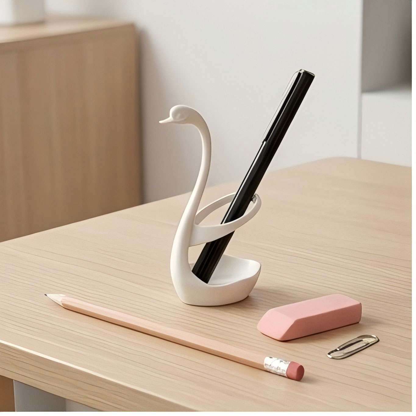 Office Furniture Brand - スワンペンホルダー デスクオーガナイザー 3D エレガントなデザイン オフィスや勉強部屋に最適、先生へのギフトにも